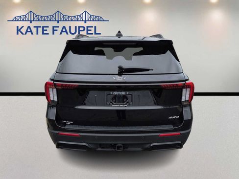 Certified 2025 Ford Explorer ST-Line w/ ST-Line Street Pack AWD/4WD image 6