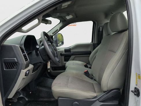 Used 2022 Ford F250 XL w/ Power Equipment Group image 13