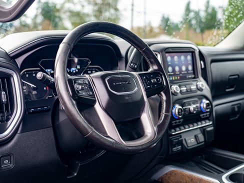 Used 2020 GMC Sierra 1500 Denali w/ Denali Ultimate Package AWD/4WD image 16