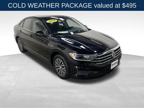 Used 2019 Volkswagen Jetta SEL w/ Cold Weather Package FWD image 3