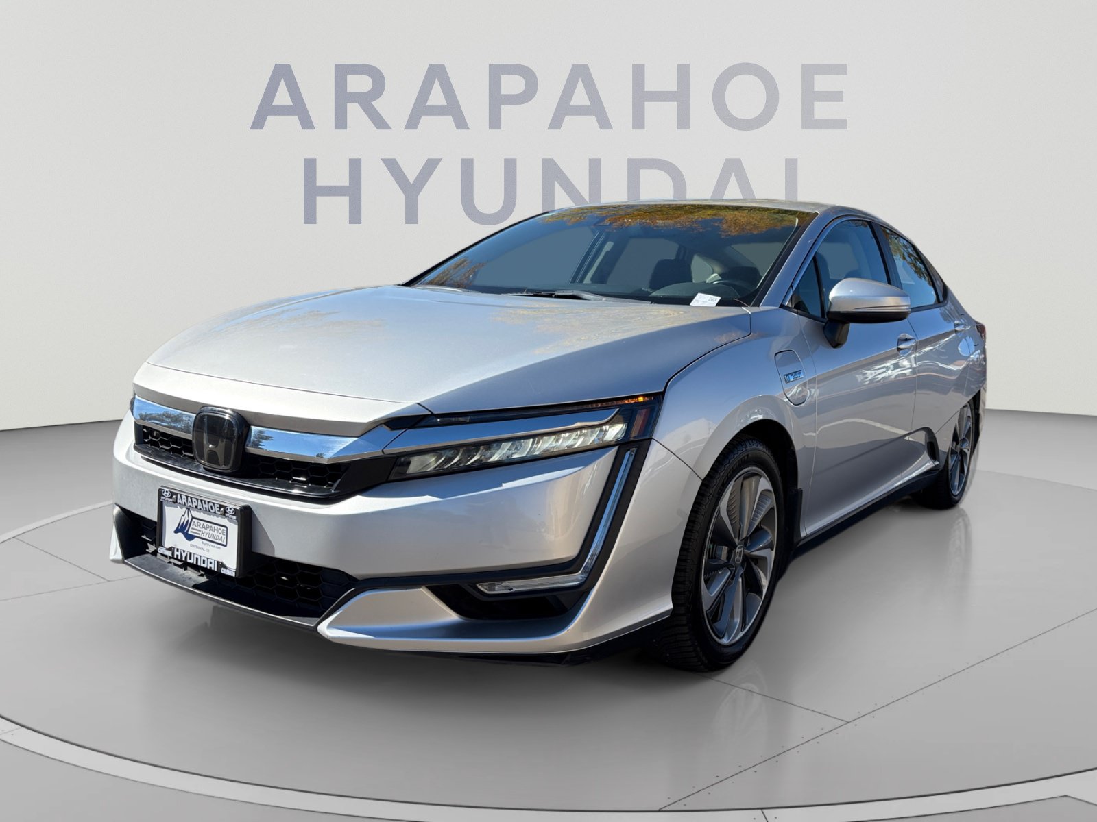 Used 2018 Honda Clarity Touring image 1