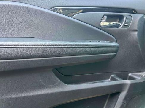 Used 2022 Honda Pilot Touring image 16