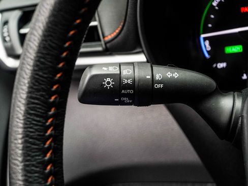 Used 2022 Toyota Sienna XSE image 30