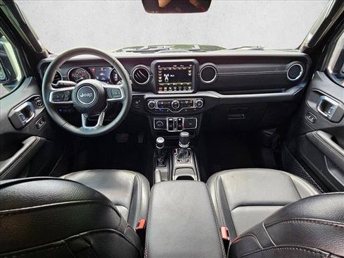 Used 2023 Jeep Wrangler Unlimited Sahara AWD/4WD image 17