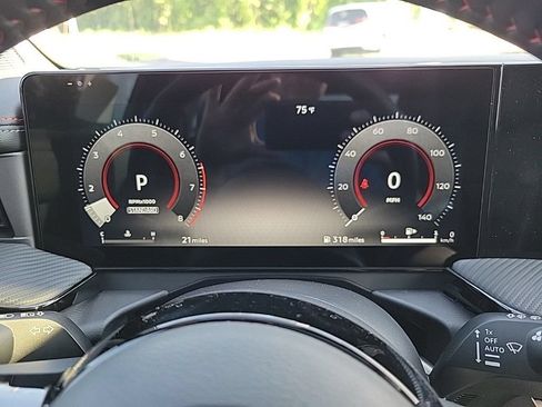 Used 2025 Nissan Kicks SR w/ SR Premium Package AWD/4WD image 26