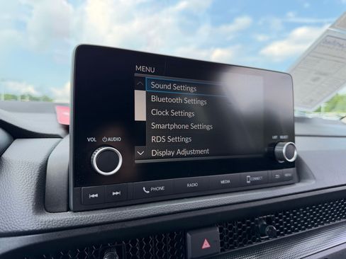 Used 2025 Honda CR-V LX image 17