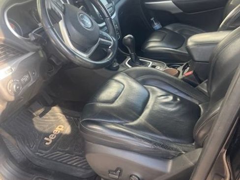 Used 2018 Jeep Cherokee Overland AWD/4WD image 11