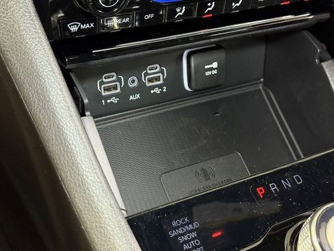 New 2025 Jeep Grand Cherokee Overland w/ Adv Protech Group III image 27