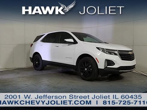 Used 2024 Chevrolet Equinox LT AWD/4WD image 2