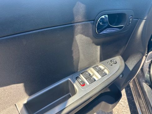 Used 2011 Chevrolet Malibu LTZ image 19