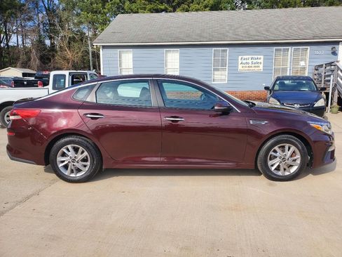 Used 2020 Kia Optima LX image 4