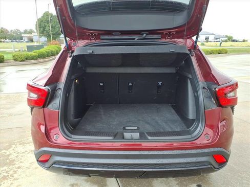 Used 2025 Chevrolet Trax RS image 24