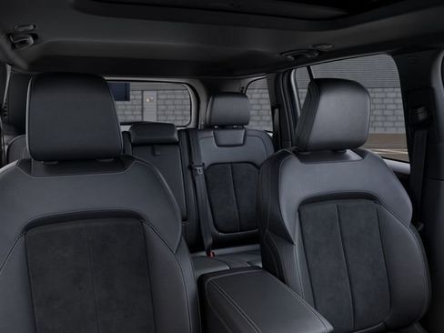 New 2026 Jeep Grand Cherokee Altitude AWD/4WD image 26