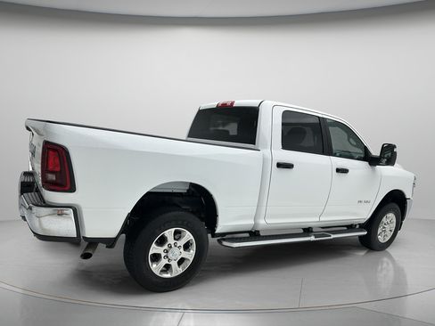 Used 2026 RAM 2500 Big Horn AWD/4WD image 8