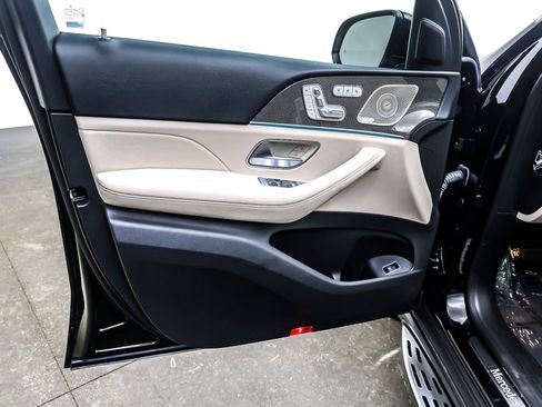 Certified 2023 Mercedes-Benz GLS 450 4MATIC image 22