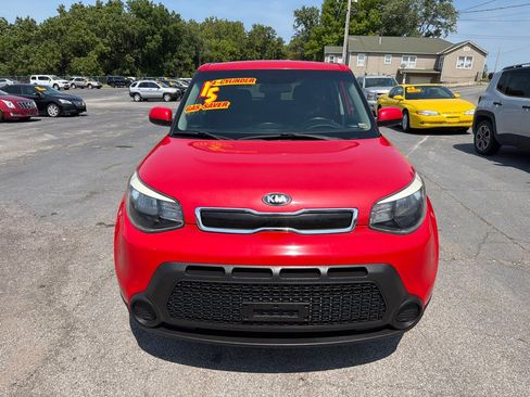 Used 2015 Kia Soul + w/ Audio Package FWD image 3