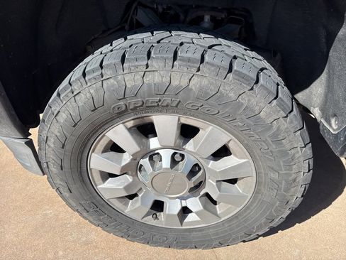 Used 2017 GMC Sierra 2500 Denali w/ Duramax Plus Package image 30