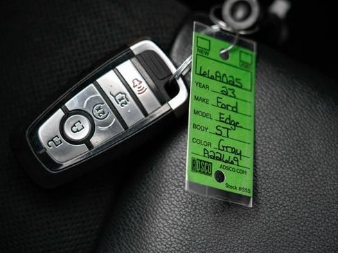 Used 2023 Ford Edge ST w/ Equipment Group 401A AWD/4WD image 6