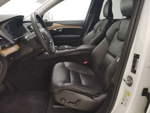 Used 2023 Volvo XC90 B6 Core w/ Protection Package Premier image 5