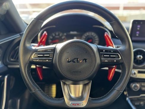 Used 2022 Kia Stinger GT2 image 22