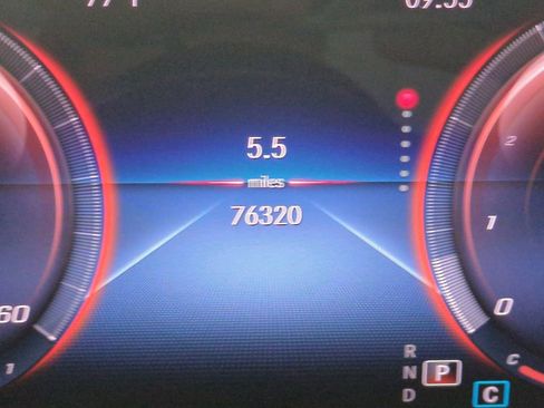 Used 2022 Mercedes-Benz GLB 250 image 36