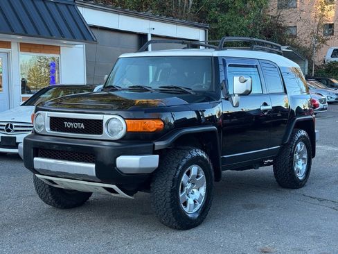 Used 2008 Toyota FJ Cruiser 4WD image 1