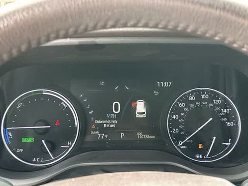 Used 2021 Toyota Sienna Platinum FWD image 7