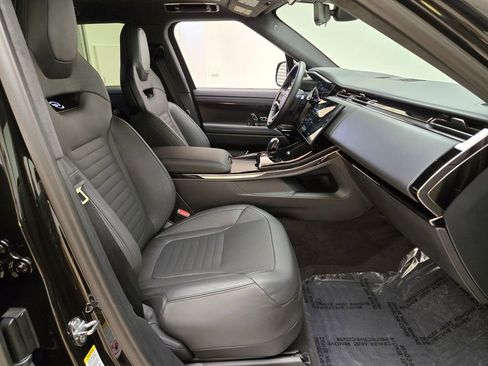 Used 2024 Land Rover Range Rover Sport AWD/4WD image 25