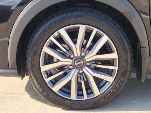 Used 2023 Nissan Kicks SV FWD image 10