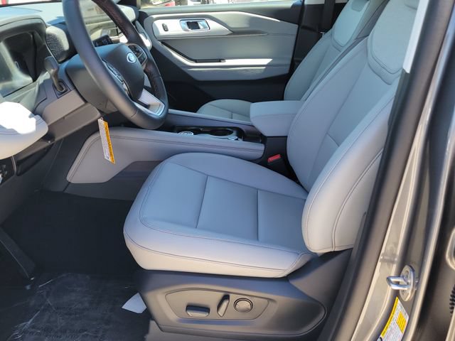 New 2026 Ford Explorer Active w/ Active Comfort Package AWD/4WD image 6