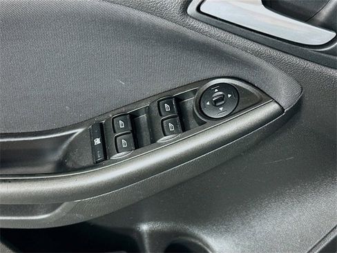 Used 2018 Ford Focus SEL image 17