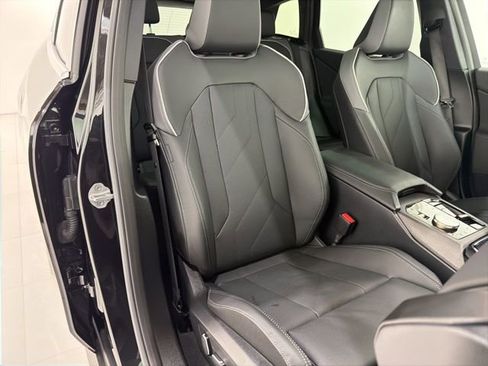 Used 2025 BMW X3 xDrive30i w/ Premium Package image 19