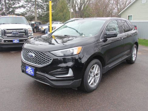 Certified 2024 Ford Edge SEL image 9