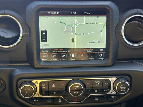 Used 2022 Jeep Wrangler Unlimited Rubicon 4xe w/ Cold Weather Group image 23