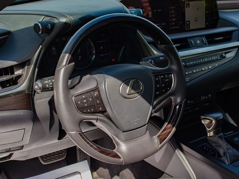 Used 2019 Lexus ES 350 w/ Premium Package FWD image 21