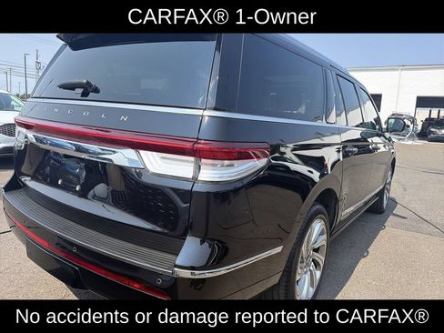 Certified 2024 Lincoln Navigator L Reserve AWD/4WD image 3