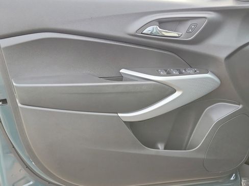Used 2025 Chevrolet Trax LS FWD image 13
