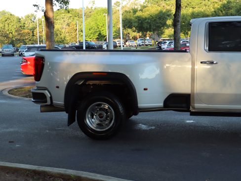 Used 2022 GMC Sierra 3500 Denali AWD/4WD image 57