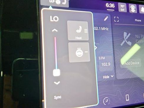 Used 2025 Jeep Grand Cherokee Laredo X w/ Luxury Tech Group I image 18