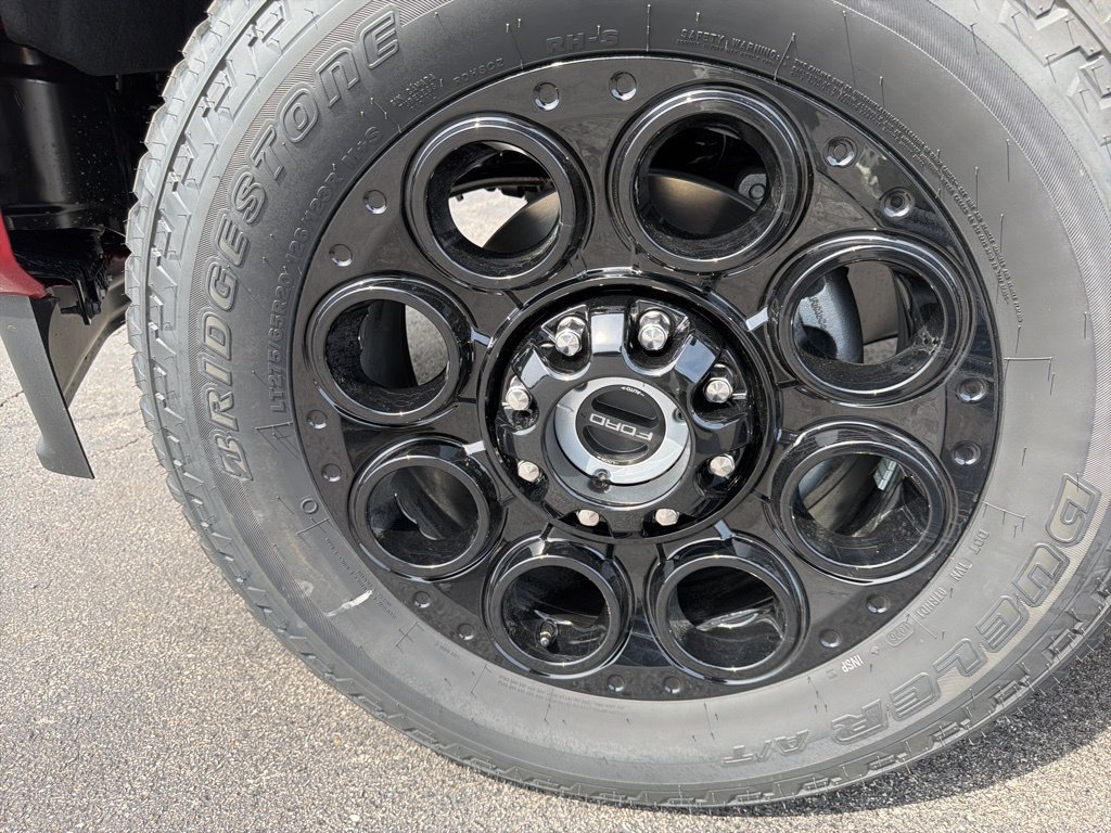 New 2026 Ford F350 Lariat w/ Black Appearance Package AWD/4WD image 9