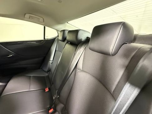 Used 2019 Lexus ES 350 w/ Accessory Package 2 FWD image 26