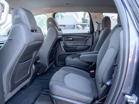 Used 2013 Chevrolet Traverse LT w/ All-Star Edition FWD image 16