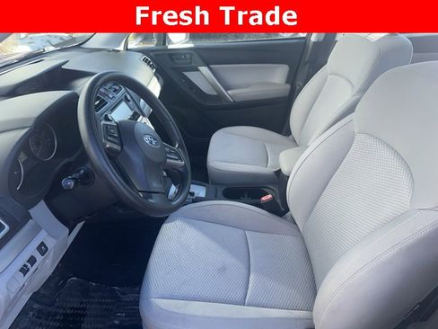 Used 2016 Subaru Forester 2.5i w/ Alloy Wheel Package image 2