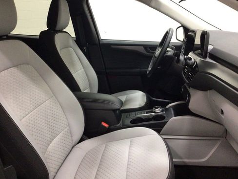 Used 2023 Ford Escape Active image 29