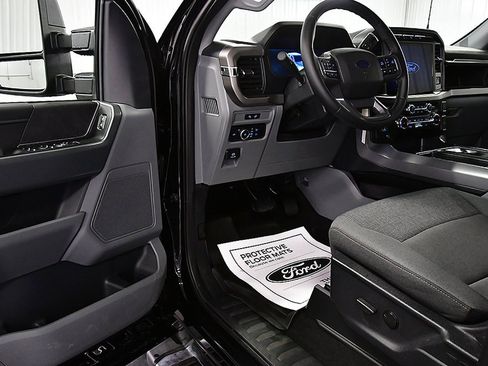 Used 2024 Ford F150 XLT w/ FX4 Off-Road Package image 17