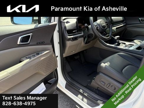 New 2026 Kia Carnival EX FWD image 17