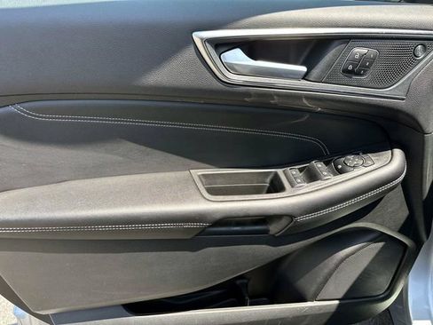 Used 2024 Ford Edge Titanium AWD/4WD image 10