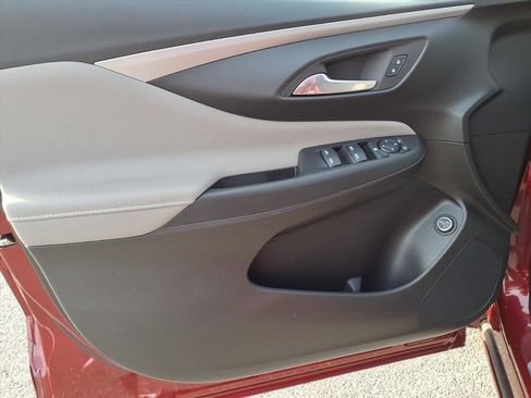 Certified 2024 Buick Envista Avenir image 16