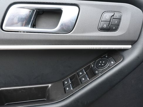 Used 2025 Ford Explorer ST-Line w/ Premium Package RWD image 9