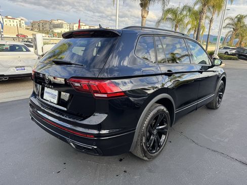 Certified 2024 Volkswagen Tiguan SE R-Line image 10
